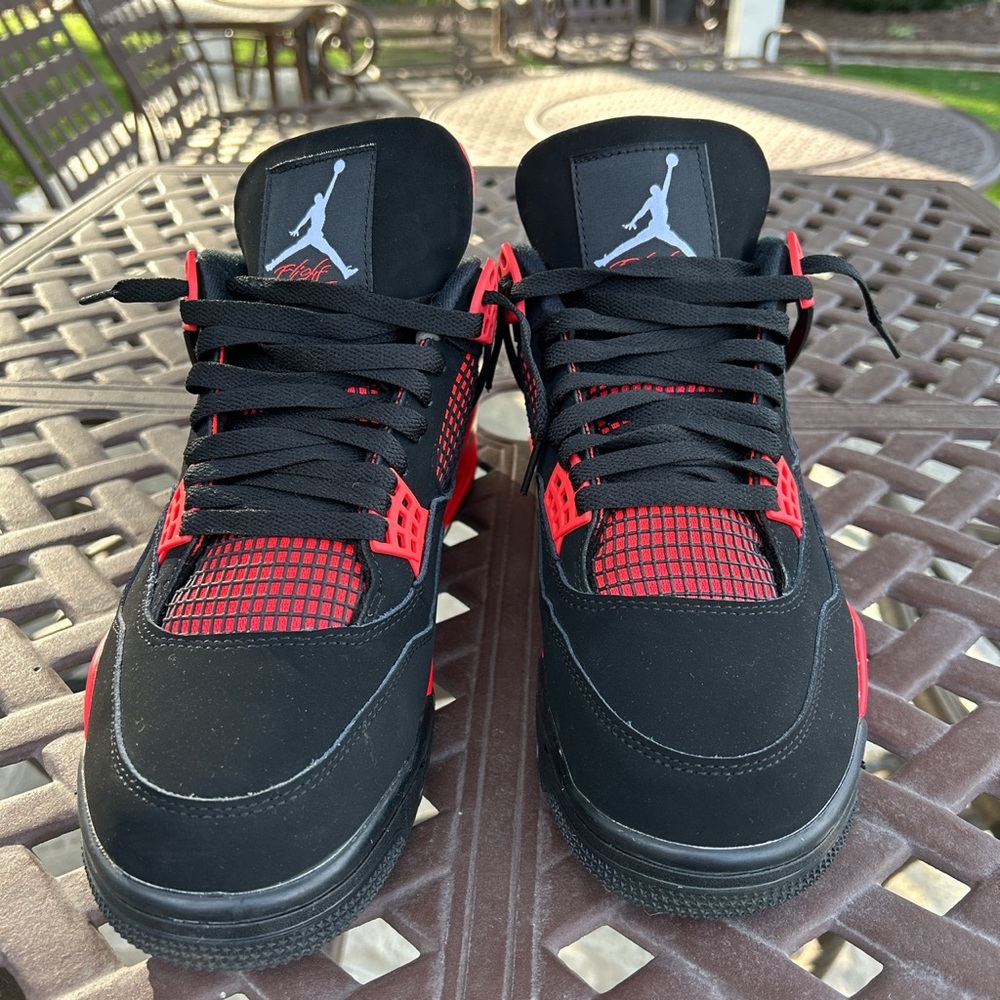 Jordan 4 Red Thunder